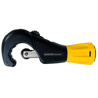 Pipe cutter with deburrer 